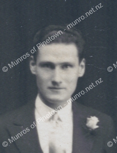 Arthur Low 1932